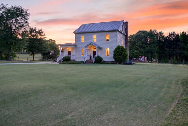 811 Mt Lebanon Church Road, Greer, SC 29651