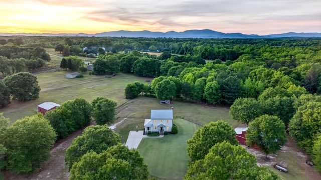 811 Mt Lebanon Church Road, Greer, SC 29651