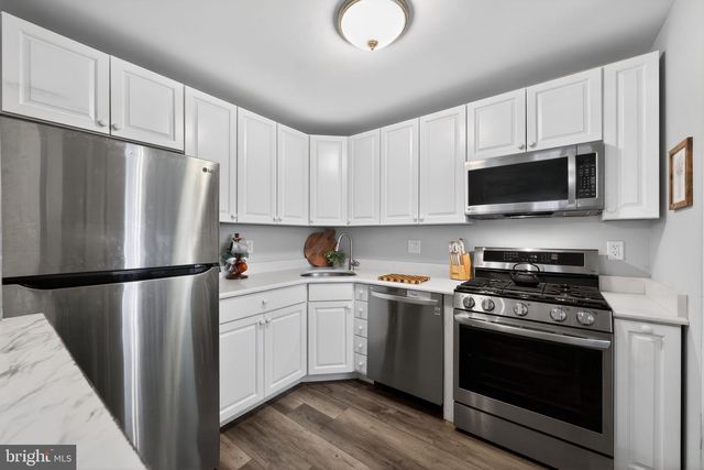 108 STEEPLECHASE CT, Woodbury, NJ 08096