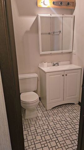 1881 Michigan City Rd 3E, Calumet City, IL 60409