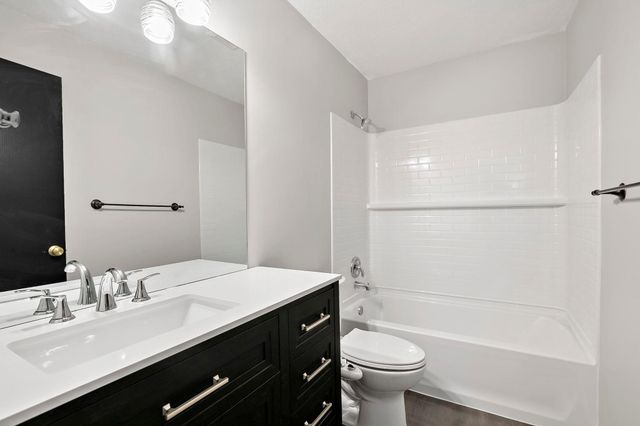 8007 Xerxes Avenue S A101, Bloomington, MN 55431