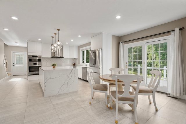 21 Cedar Springs Lane, Needham, MA 02492