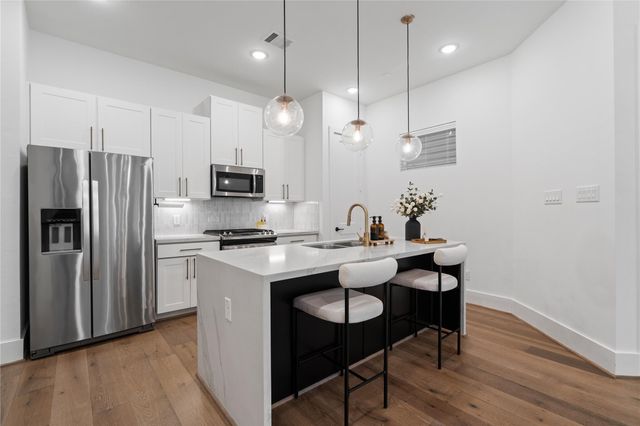 9011 Wellspring Drive, Houston, TX 77080