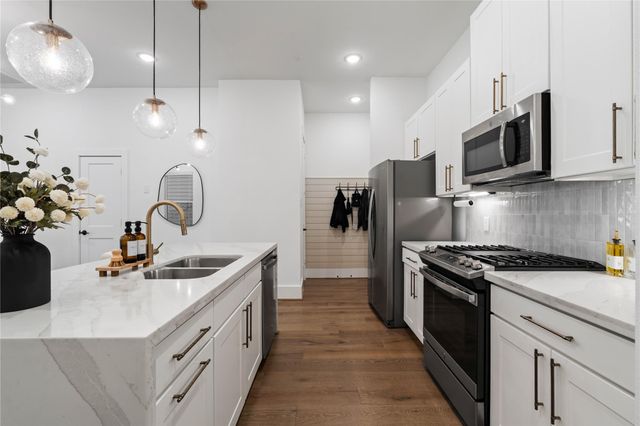 9011 Wellspring Drive, Houston, TX 77080