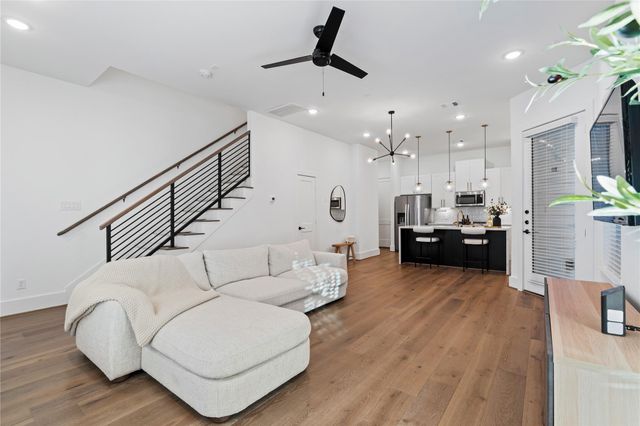 9011 Wellspring Drive, Houston, TX 77080