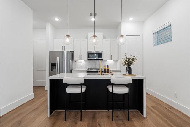 9011 Wellspring Drive, Houston, TX 77080