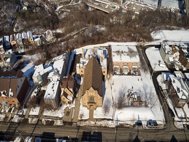 213 Bailey Ave, Mt Washington, PA 15211