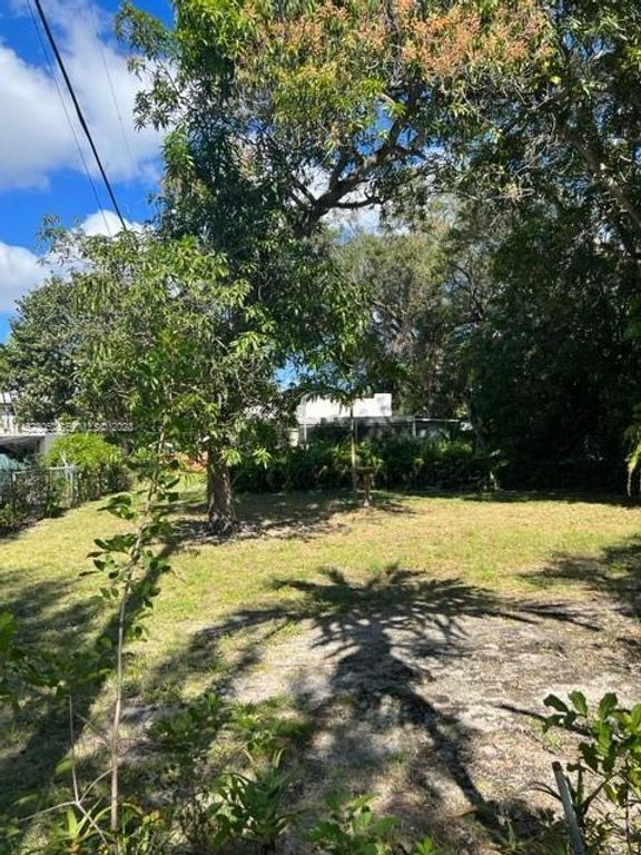 821 NE 120th Street, Biscayne Park, FL 33161