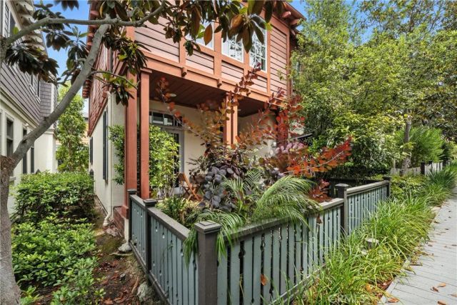 2616 BUNGALOW Place, Corona Del Mar, CA 92625