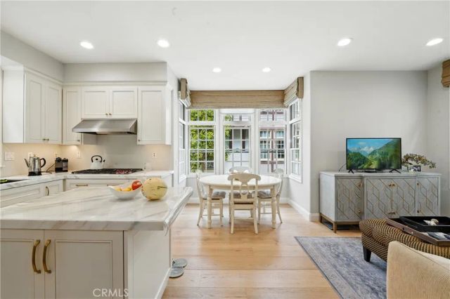 2616 BUNGALOW Place, Corona Del Mar, CA 92625
