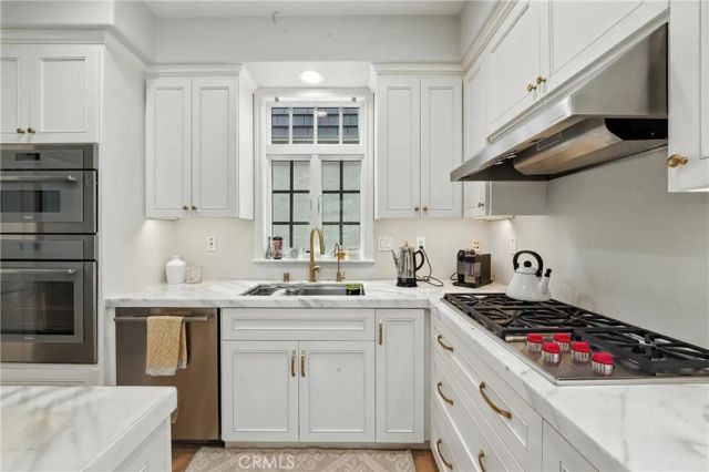 2616 BUNGALOW Place, Corona Del Mar, CA 92625