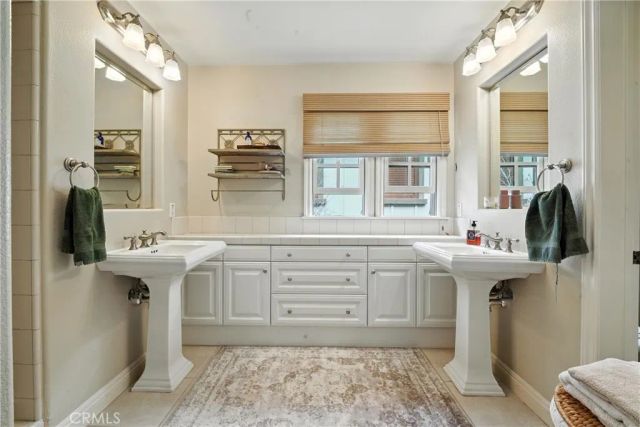 2616 BUNGALOW Place, Corona Del Mar, CA 92625
