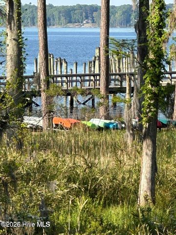 122 Forecastle Court, Washington, NC 27889