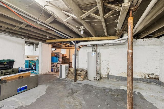 39 Belmont Avenue, Niles, OH 44446