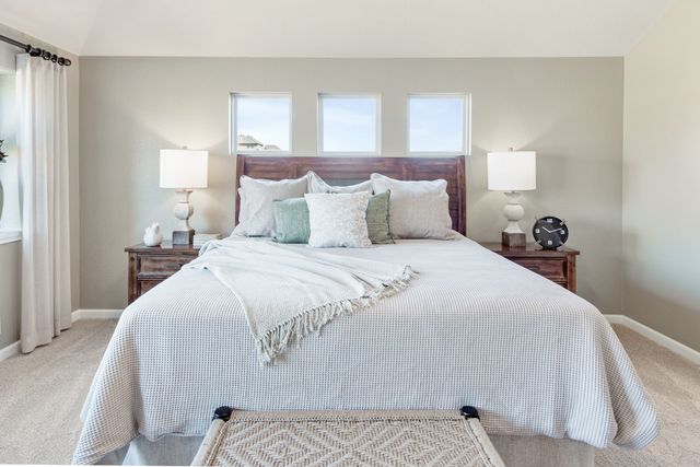 1009 Raptor Road, Alvarado, TX 76009