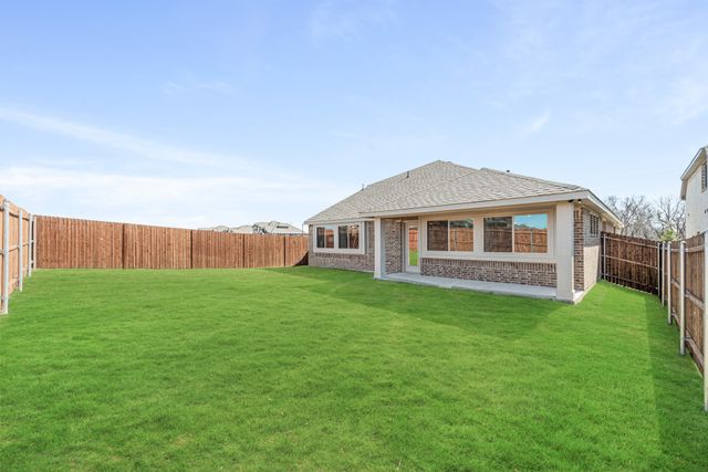 1009 Raptor Road, Alvarado, TX 76009