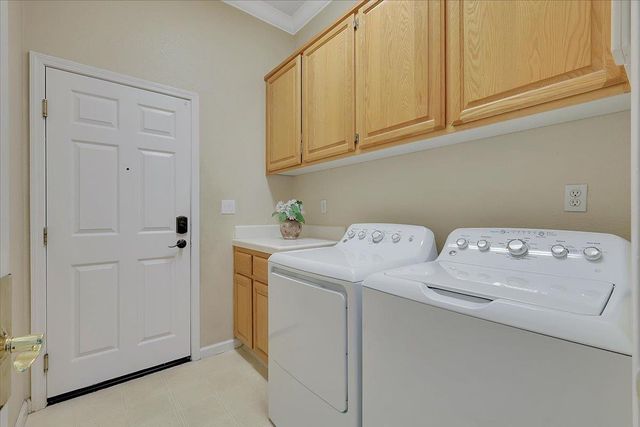 6004 little rock, Rocklin, CA 95765