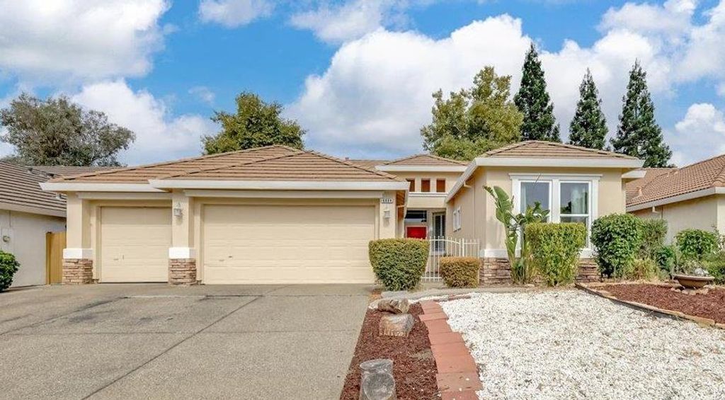 6004 little rock, Rocklin, CA 95765