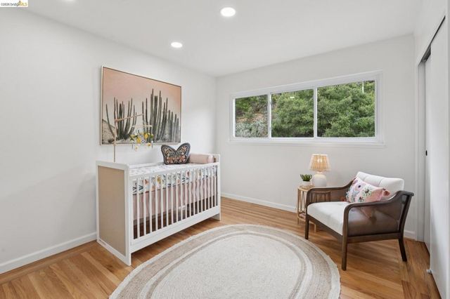 201 Crestmont, Oakland, CA 94619