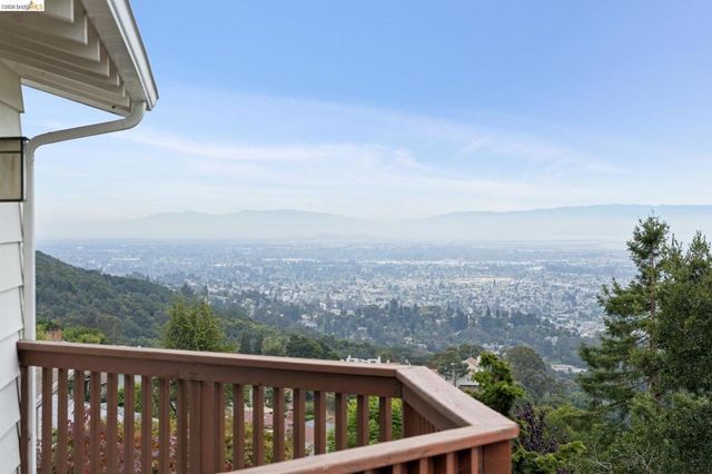 201 Crestmont, Oakland, CA 94619