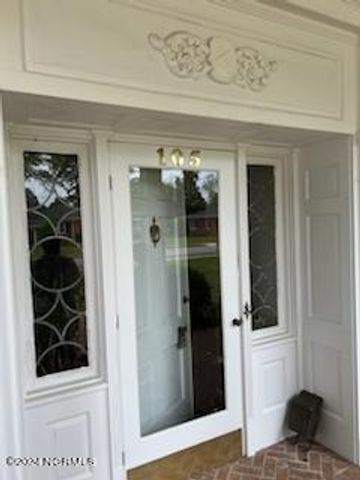 105 Finch Street, Clinton, NC 28328