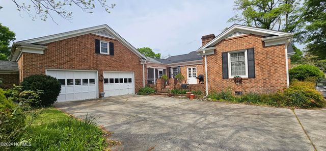 105 Finch Street, Clinton, NC 28328