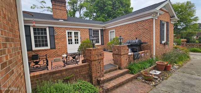 105 Finch Street, Clinton, NC 28328