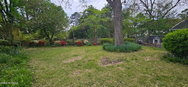 105 Finch Street, Clinton, NC 28328