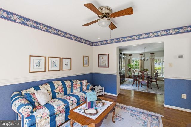 12207 KNIGHTSBRIDGE DR, Woodbridge, VA 22192