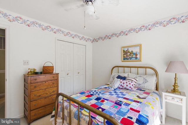12207 KNIGHTSBRIDGE DR, Woodbridge, VA 22192