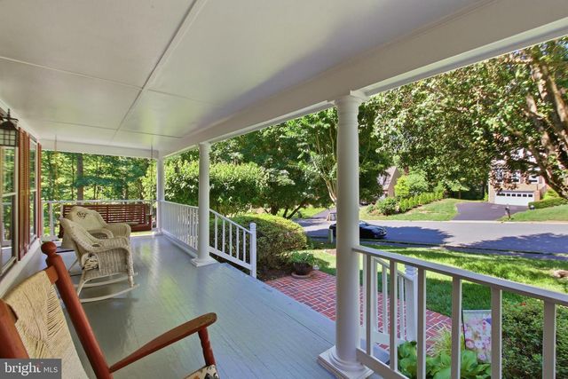 12207 KNIGHTSBRIDGE DR, Woodbridge, VA 22192
