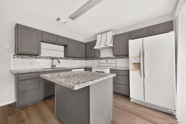 3918 Mill Rock Circle, Sugar Land, TX 77479