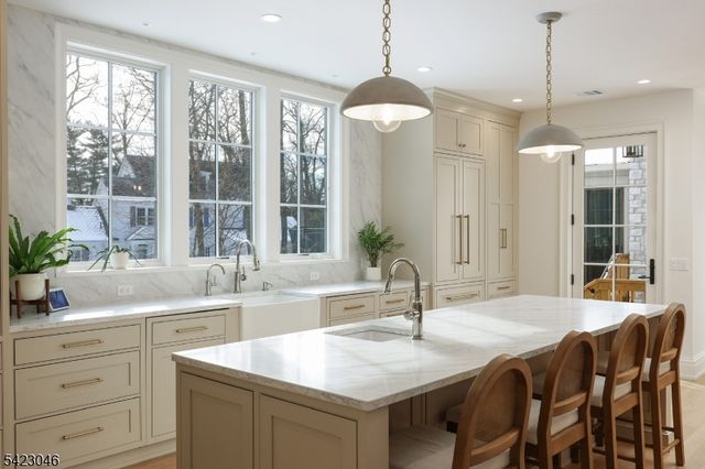 909 Wyandotte Trl, Westfield Town, NJ 07090