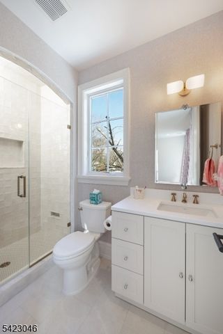 909 Wyandotte Trl, Westfield Town, NJ 07090