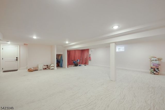 909 Wyandotte Trl, Westfield Town, NJ 07090