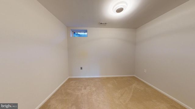 2029 S GLEBE RD, Arlington, VA 22204