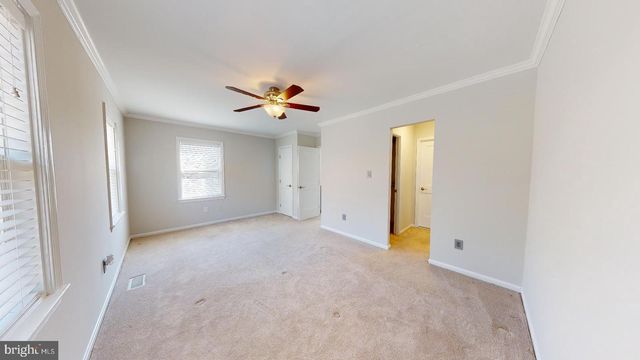 2029 S GLEBE RD, Arlington, VA 22204