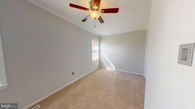 2029 S GLEBE RD, Arlington, VA 22204