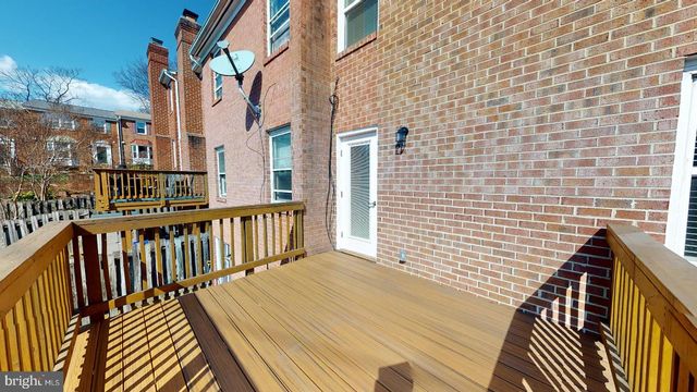 2029 S GLEBE RD, Arlington, VA 22204