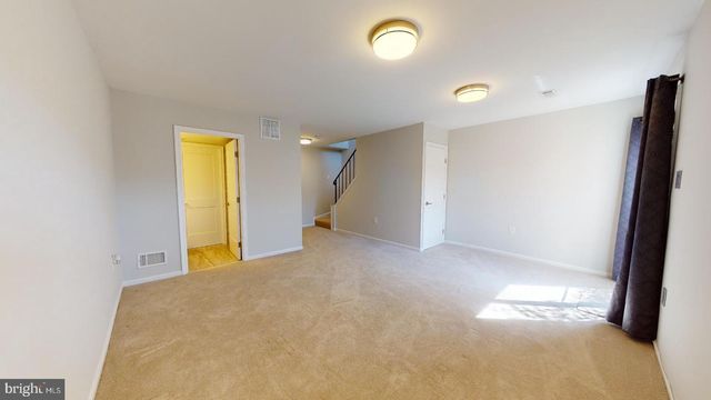 2029 S GLEBE RD, Arlington, VA 22204