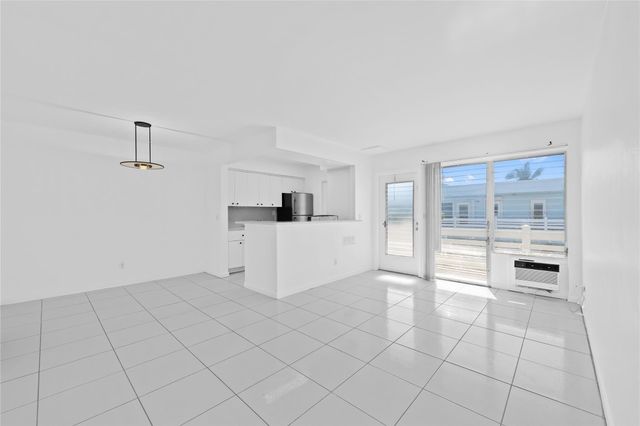 2700 NE 135th Street 34, North Miami, FL 33181