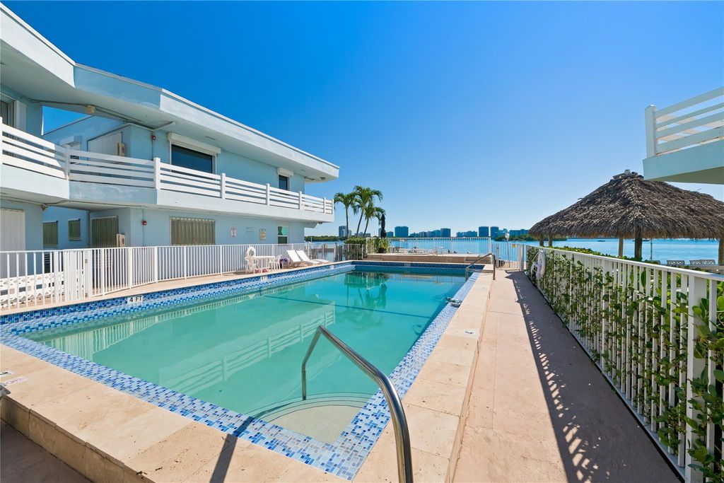 2700 NE 135th Street 34, North Miami, FL 33181