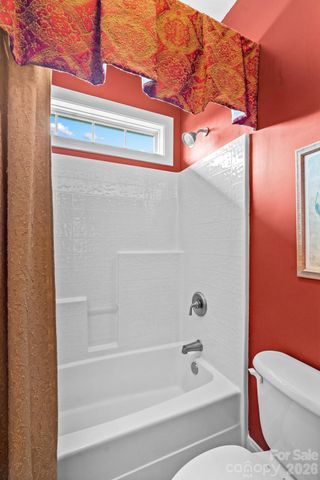 7767 St Andrews Lane, Stanley, NC 28164