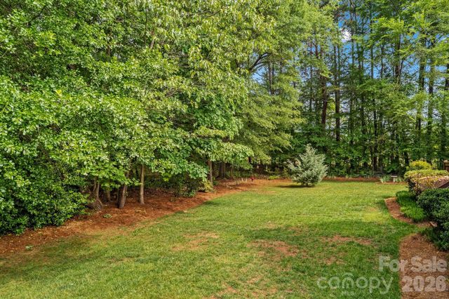 7767 St Andrews Lane, Stanley, NC 28164