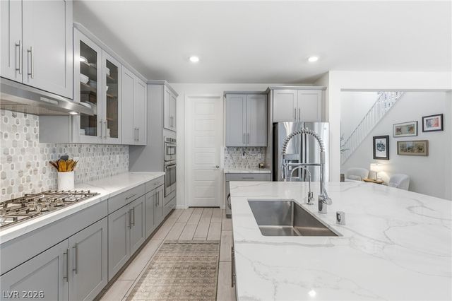 748 Agate Hills Street, Las Vegas, NV 89138