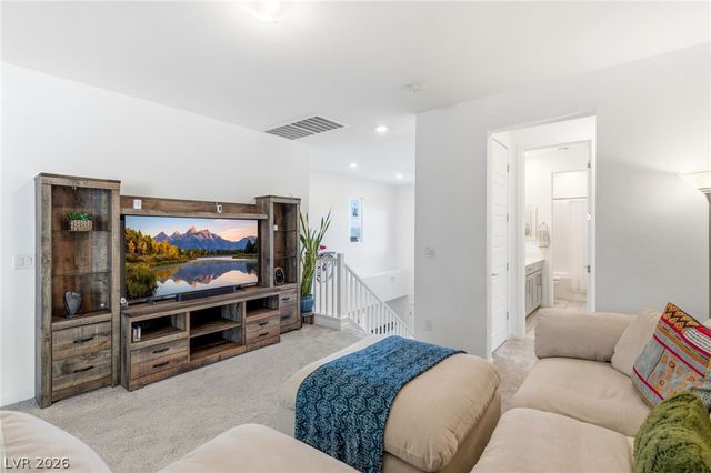748 Agate Hills Street, Las Vegas, NV 89138