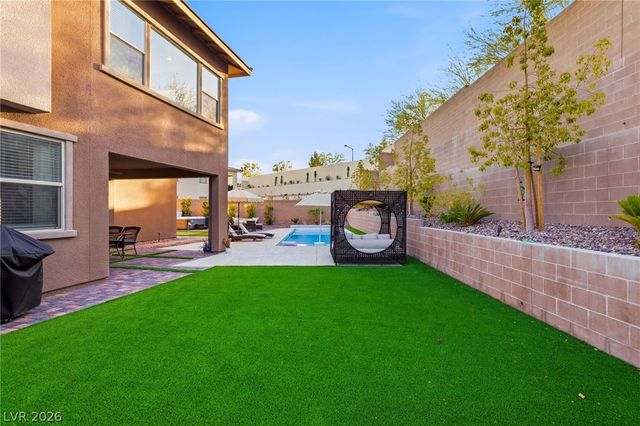 748 Agate Hills Street, Las Vegas, NV 89138