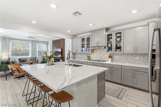 748 Agate Hills Street, Las Vegas, NV 89138