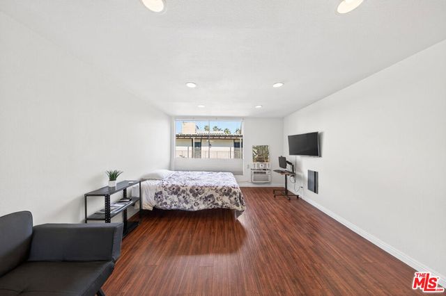 525 S Ardmore Avenue 351, Los Angeles, CA 90020