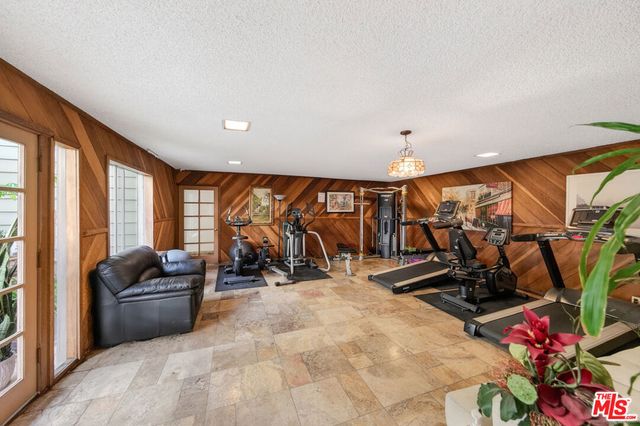 525 S Ardmore Avenue 351, Los Angeles, CA 90020